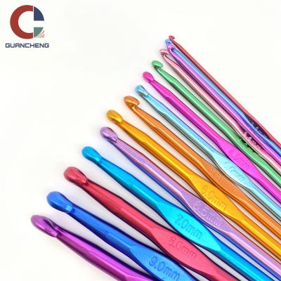 China Crochet Hooks Color For Knitting For Weaving Tools Crochet Hooks Aluminum Sewing Needles for sale