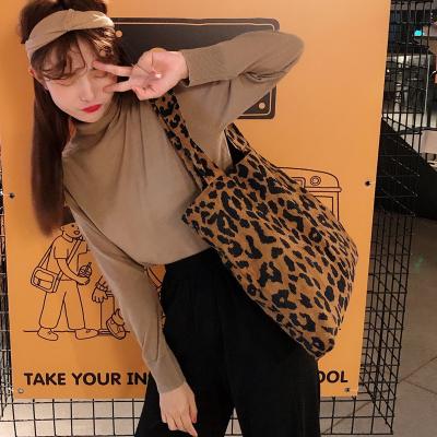 China Factory wholesale women's corduroy shopping bag hip-hop large leopard print shoulder bag Korean canvas bag for sale