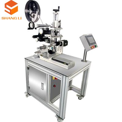 China Semi Automatic Glass Bottle Labeling Machine with Front and Back Labeling Capability for sale