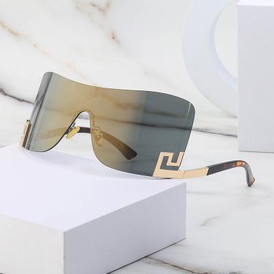 China Amazon Rimless Hot Trend Of 2022 New Personality Rimless One-piece Sunglasses Shaping Oversized Lens Sunglasses Women for sale