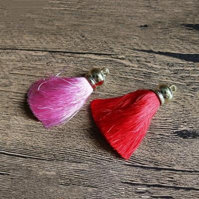 China High Quality Handmade Mobile Phone Small Tassels For Jewelry Decoration for sale