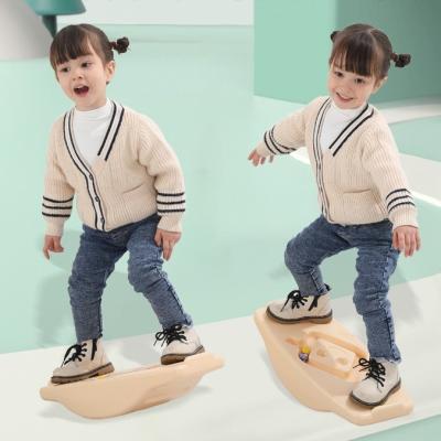 China Indoor Outdoor Exercise Kids Activity Indoor Non-Slip Sensory Training Seesaw Fitness Game Interactive Toys Balance Board for sale