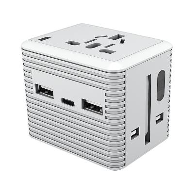 China 2USB+TYPE-C Port Electronic Instruments Company Corporate Gift Set Global Universal Travel Adapter For Business Gift for sale