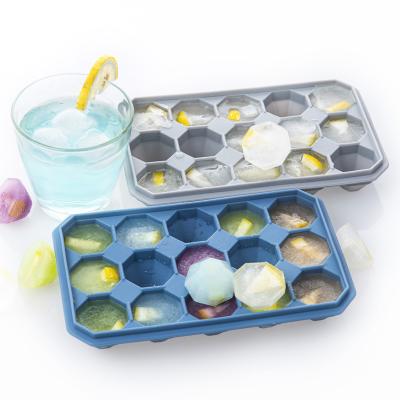 China HY51 Sustainable Aluminum Diamond Silicone Ice Mold Cube Trays Branded Colorful Whiskey With Spill-Resistant Removable Lid for sale