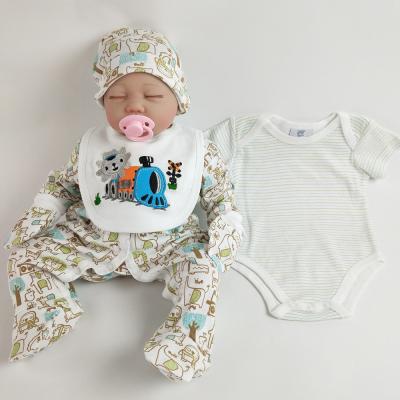 China Unisex Newborn Baby Clothes Set Boutique Type Children ' S Clothing Stores for sale