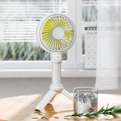 China Outdoor Hand Fan Benks 2000mAh Capacity Charging Mini Foldable Desktop Standing Handheld Fan for sale