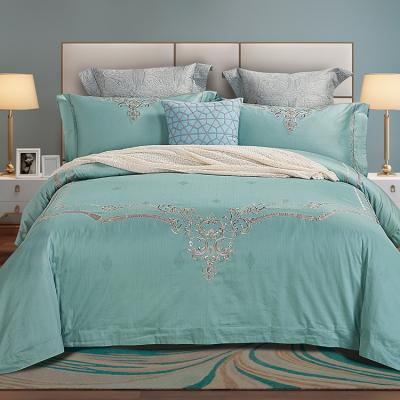 China Disposable High Quality Pure Cotton Bedding Set Simple Warm Bedding Set Super King for sale