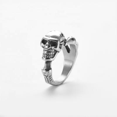 China Silver Claw Ring Unisex Punk European and American Hiphop Skull Style for sale