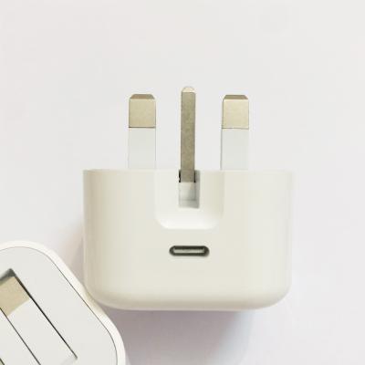 China High Speed ​​Charging Original Quality UK Plug 20W Charger For iPhone 13 Pro Max 5V/3A 9V/2.22A Fast Charging PD USB C Power Adapter for sale