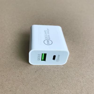 China Wholesale Super High Speed ​​20W Charger USB Wall Charger 2022 Dual Port Type QC 3.0 USB C Charger PD Fast Charging Adapter for sale