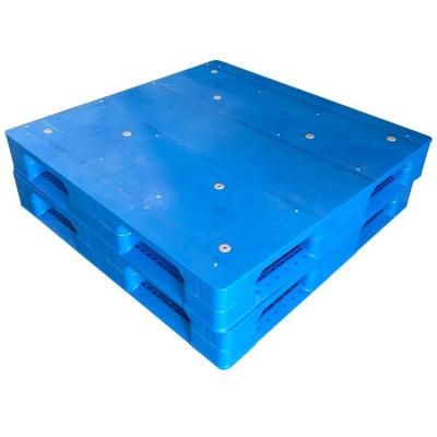 China Single Faced 1100 x 1100 Steel Reinforced Plastic Pallet For Selective Rack 1000kg for sale