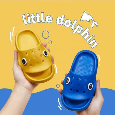 China Unisex Slip On Slides EVA Dolphin Beach Sandals Girls Boys Sandals Baby Cartoon Animals Steel Toe Kids Shoes UTUNE for sale