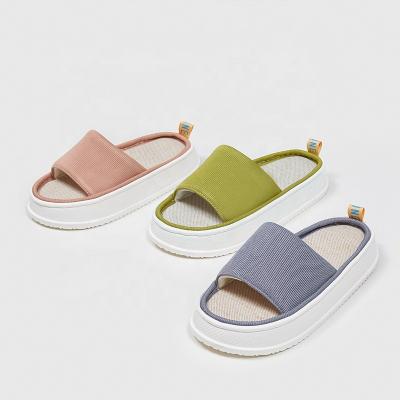 China UTUNE CUSHIONING Drop Shipping New Style Breathable Flat Bottom Thick Bottom Women Sandals Ladies Home Slippers Summer Casual for sale