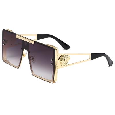 China Dropshipping New Fashion Personality Sunglass Big Metal Frame Catwalk Trend Pilot Cool Street Shooting Sunglass For Women Men S53-S58 for sale