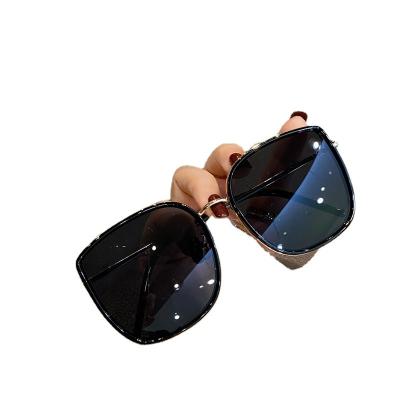 China 2023 Female Korean Advanced Big Sense Driver Dropshipping Sunglasses Version Face New Slimming CI UV Protection Sunglasses S105 for sale