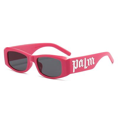 China Eyes S106 Hip Hop Track Spice Spice Sun Black Frame Letters Pilot Dropshipping Euro-American Sunglasses Small Retro for sale