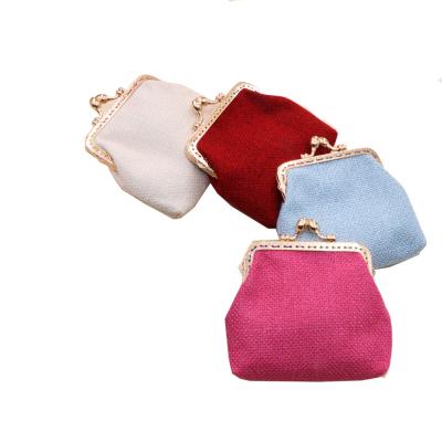 China Handmade High Quality Canvas Mini Woman Wallet Chinese Style Vintage Cloth Coin Purse Kiss Clasp for sale