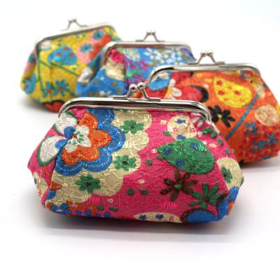 China Embroidery Cloth Art Coin Purse Creative Small Hand Purse Hand Coin Purse Mouth Gold Key Card Bag Durable Wholesale for sale