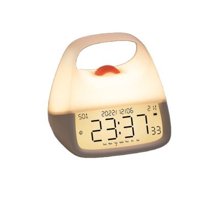 China Modern Design Style Quartz Motivity Desk Clock Orange Dot Portable Clock for Bedroom Decor for sale