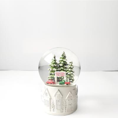 China Custom Cute Logo Resin Glass Water Snowball Christmas Tree Car Christmas Gifts for sale