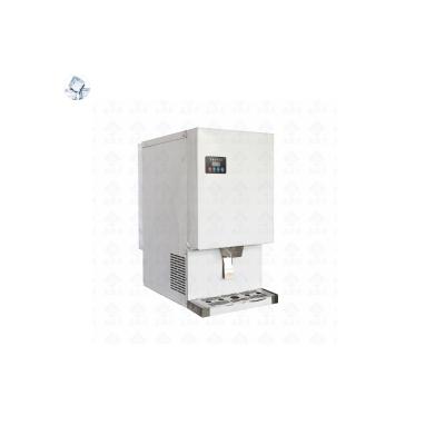 Cina Facile da utilizzare 80kg Crescent Ice Maker Cube Ice Making Machine per le imprese in vendita