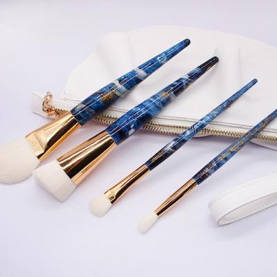 China Angular Blush New Design 4Pcs Makeup Brush Set Professional Kit Makeup Brushes Wood Handle And Synthetic Hair for sale