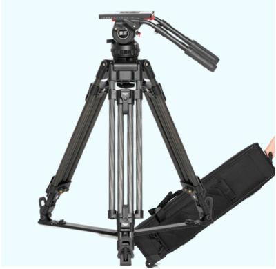 中国 Factory Supply CCTV Broadcasting Heavy Duty Carbon Fiber Profesional Video Tripod With Carry Case Kit 販売のため