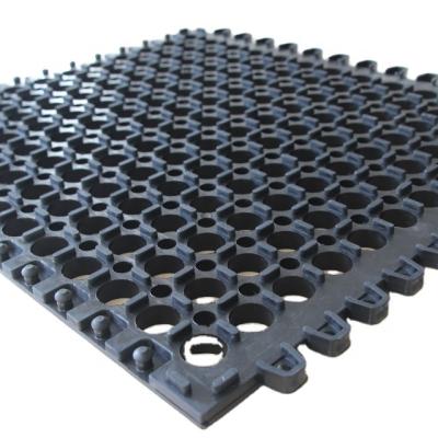 China Practical industrial rubber mat workshop hollow anti-fatigue mat hydrophobic workshop anti fatigue mat for sale