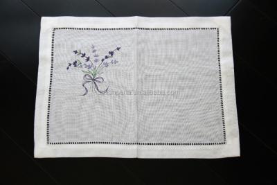 China Lavender Pattern Embroidery Decoration Washable Place Mat for sale