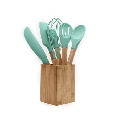 China Viable New Silicone Kitchen Accessories Set Smart Kitchen Utensils Kitchenware for sale