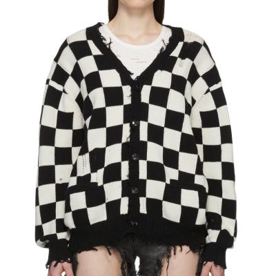 China OEM and ODM LOGO Custom Sweater Lady Sweater Black and White Checked Girl Winter Anti-wrinkle Lady Sweater Knit Top Cardigan Lady Knit Sweater for sale