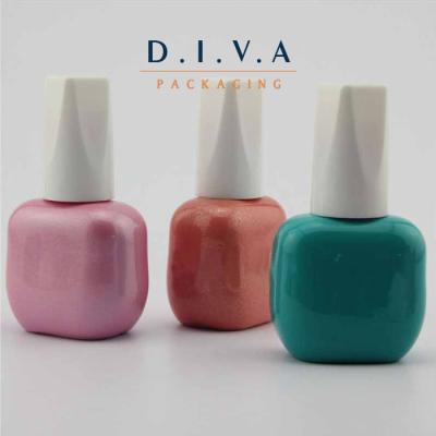 China Empty15ml fancy nail polish glass bottle with candy color for sale