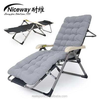 China Single Folding Portable Chaise Lounge , Folding Outdoor Sun Lounger / Beach Sun Lounger for sale