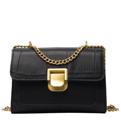 China 2021 Street Fashion New Trendy Women Square Fashion Small Bag Chain Shoulder Messenger Bag for sale