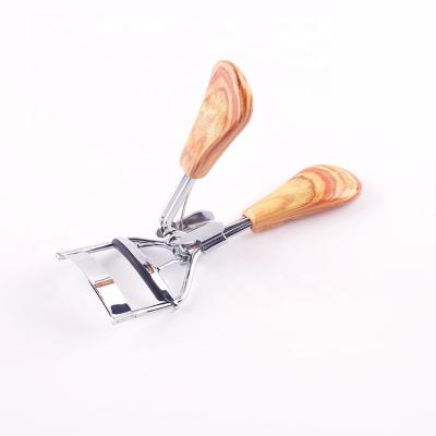 China Reuse Factory Direct Sales Model High End Stainless Steel Makeup Tools Wood During Eyelash Curler for sale