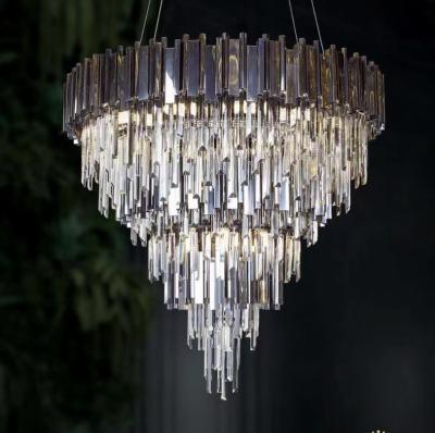 Cina Lampada di pendente su misura contemporanea moderna Chrome e Crystal Chandelier AC240V in vendita