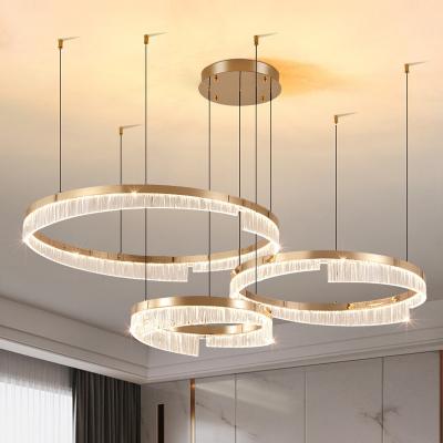 China Transparent PMMA Acrylic Lampshade LED Chandelier Rust Resistant for sale