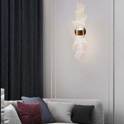 China Senso avanzado de la antorcha Salón de fondo Pared lámpara de pared acrílica Delicado y hermoso dormitorio Lámparas de pared LED en venta