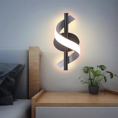 中国 Aluminum Spiral Design LED Wall Lamp Modern 3000K/6000K 2 Light Color Hotel Bedroom Living Room Corridor Curved Decor Wall Light 販売のため