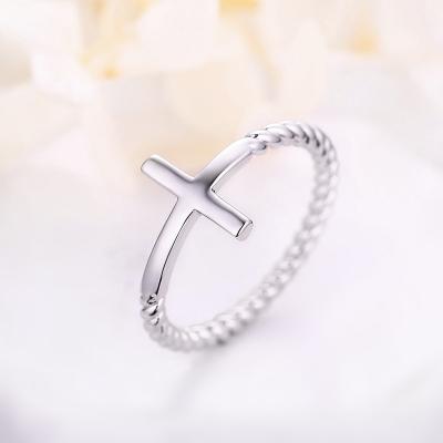 China Custom Sevenajewelry Sar7446 High Quality Statement Jewelry 14K 18K White Gold Plated Brass Ring Simple Twist Cross Rings For Women for sale