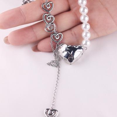 China Romantic Promotional Top Quality Ladies Jewelry Necklace Female Love Pendant for sale