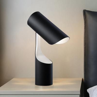 China Modern Nordic Luxury Vintage Study Decorative Desk Near Side Modern Table Lamp Art Deco Table Lamp Bed Metal Table Lamp E27 for sale