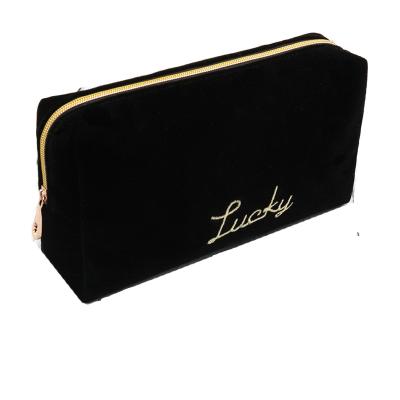 China Wholesale Custom Waterproof Embroider Gold Logo Velvet BagsToiletries Travel Cosmetic Makeup Bag for sale