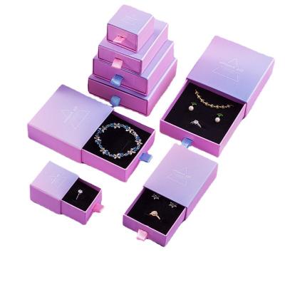 China New Recyclable Ring Carton Exquisite Small Packaging Box Of Gradient Color Jewelery Box World Cover Brooch Earrings for sale