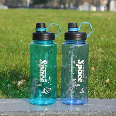 China 2L Modern Wholesale Plastic Sports Water Bottle Outdoor Gym Bicycle Water Bottle for sale