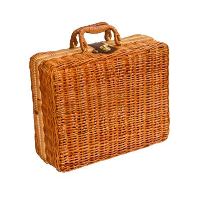 China WF006 Sustainable Hot Sale Rattan Handmade Basket For Storage Fashion Case for sale