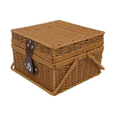 China WF005 Sustainable Picnic Basket Hamper Shopping Vintage Basket With Lid And Handle For Camping For Shopping for sale