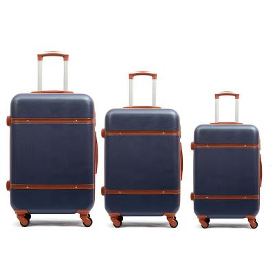 China TROLLEY BAG 4pcs leather material Beautiful Luggage Sets for sale