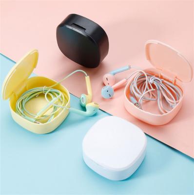 China In-ear New Two Color Patchwork Macaroon Earphone Low Price 3.5mm Wired Music Earbuds With Microphone for sale