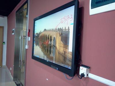 China Wechselwirkender Whiteboard-Infrarotmonitor/multi Touch Screen mit RS232/VGA zu verkaufen